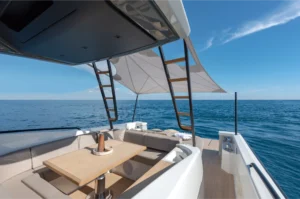 bluegame-yacht-bg42-relax-area